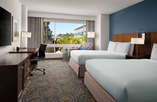 Carmel Valley Hotel | DoubleTree by Hilton San Diego - Del Mar