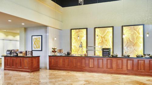 Salt Lake City Hotel | DoubleTree by Hilton Hotel Salt Lake City Airport