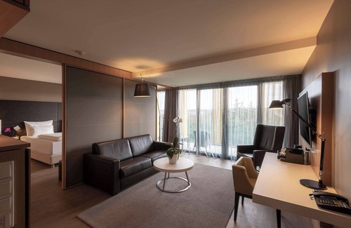 Rudolfsheim-Funfhaus Hotel | Doubletree by Hilton Vienna Schonbrunn