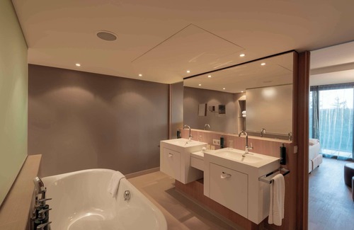 Rudolfsheim-Funfhaus Hotel | Doubletree by Hilton Vienna Schonbrunn