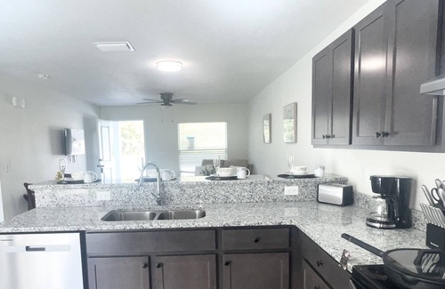 Ocala Apartamento | Doubletree Lodge II kingbed/firepit