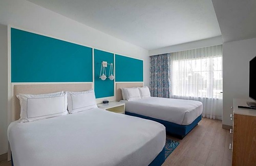 North Naples Hotel | DoubleTree Suites by Hilton Naples