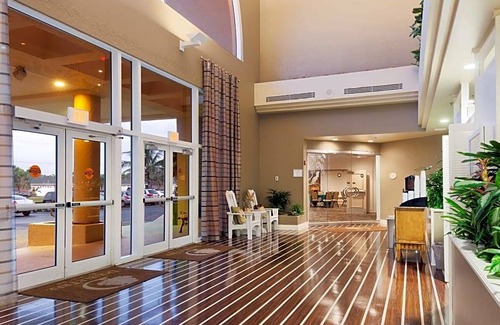 Ocean Park Hotel | DoubleTree Suites by Hilton Melbourne Beach Oceanfront