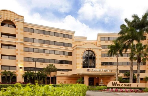 West Palm Beach Hotel | DoubleTree by Hilton West Palm Beach Airport