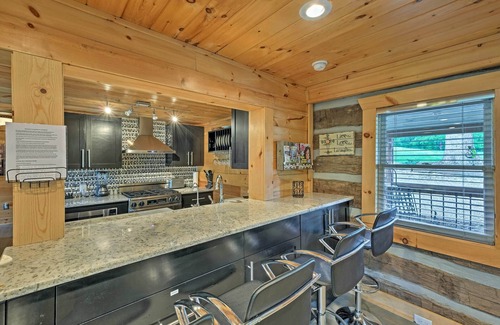 Dandridge Cabina | Douglas Lake Cabin w / Dock- 30 minutos a Pigeon Forge!