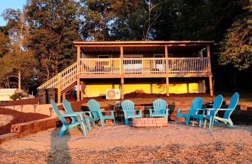 Newport Casa | Douglas Lake, TN Lake House, lake access, breathtaking views and amazing sunsets