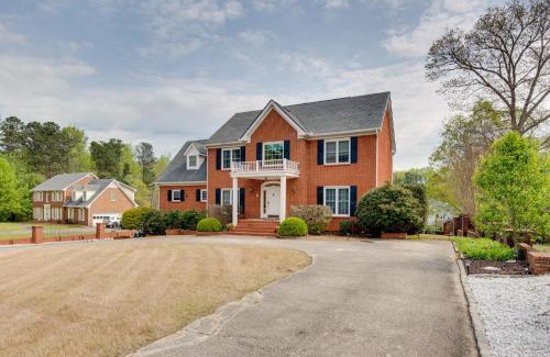 Douglasville Casa | Douglasville Lake Home with Private Pool and Gazebo!