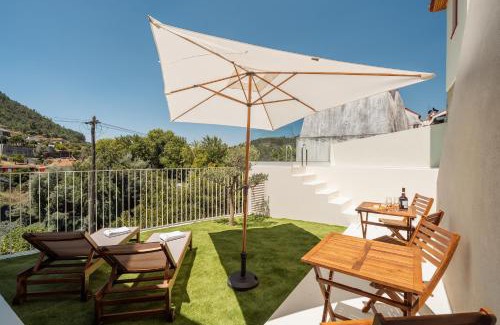 Castelo de Paiva Apartamento | Douro Arda House with Pool & Jacuzzi by HostWise