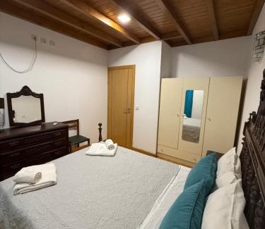Cabanas de Baixo Casa | Douro Guest House