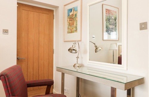 Dittisham Cabaña | Dove Cottage, DITTISHAM