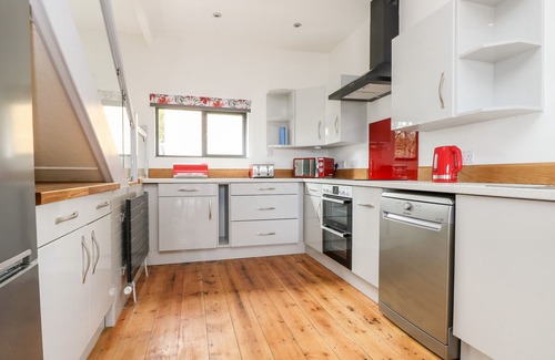 Gillan Casa | DOVEFIELDS, family friendly, country holiday cottage in Helford