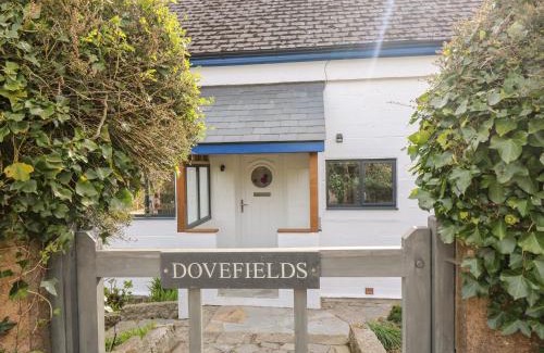 Gillan Casa | Dovefields