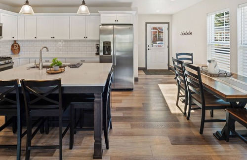 Dover Bay Casa | Dover Bay Beauty w/ Kayak & SUP Water Access