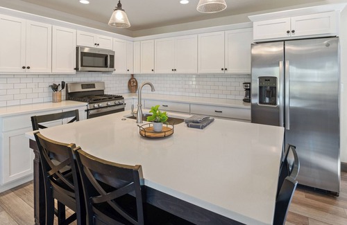 Dover Bay Casa | Dover Bay Beauty w/ Kayak & SUP Water Access
