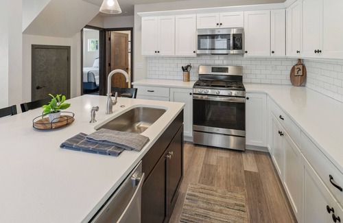 Dover Bay Casa | Dover Bay Beauty w/ Kayak & SUP Water Access