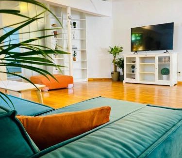Quartier des Quais - Kaaienwijk Apartamento | Down Town Oasis-Spacious Loft with Private Parking