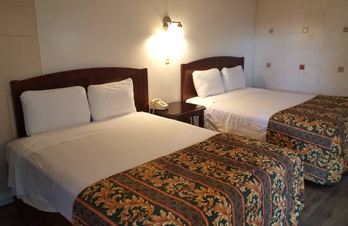 Downey Hotel | Downey Inn