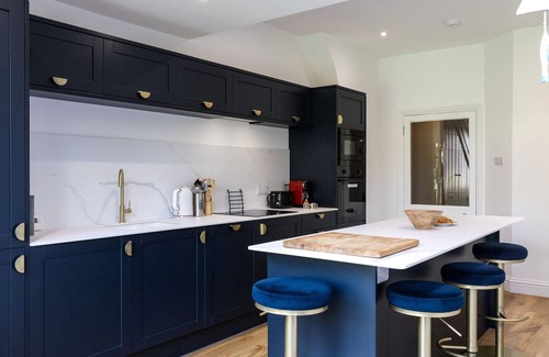Eastbourne Casa | Downs View - family friendly holiday home