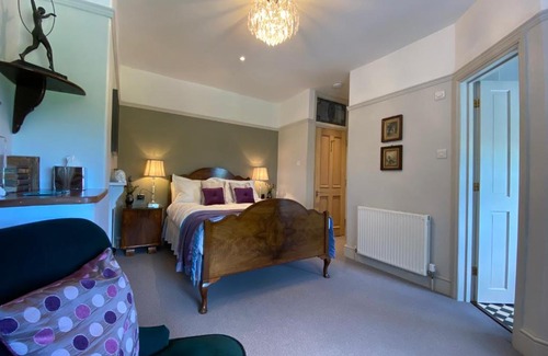 Dartmouth Casa | Downton Lodge Country Bed and Breakfast and; Self Catering
