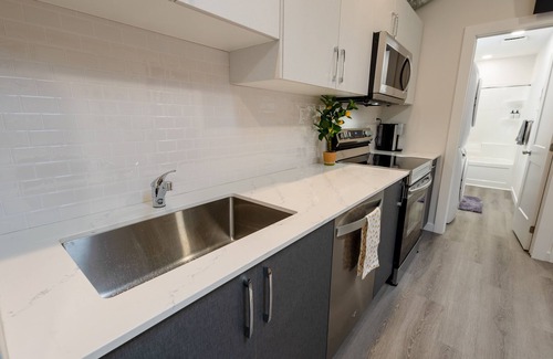 Downtown London Apartamento | Downtown 2 bedroom near Victoria park in the Middle of Entertainment District
