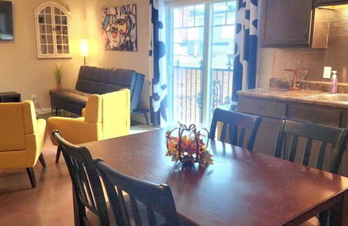 Columbia Apartamento | Downtown 9th St. Loft de 4 Habitaciones