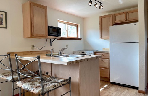 Cody Casa | Downtown A-Frame- recently renovated, pet friendly