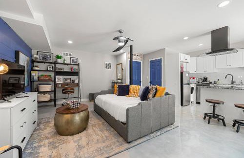 Sylvan Hills Apartamento | Downtown & Airport 10 Min The Chic Rhitreat 2!