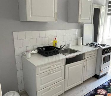 Miskolc Apartamento | Downtown Apartman near City Center & Miskolc Plaza