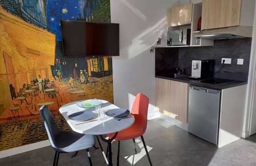 Laval Apartamento | Downtown apartment | LAVALOC