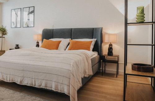 Bahnhofsviertel Apartamento | DOWNTOWN Apartment mit Luxusbad am Hafen nur 5 Minuten zu Fuß in die Innenstadt und zum Bahnhof!