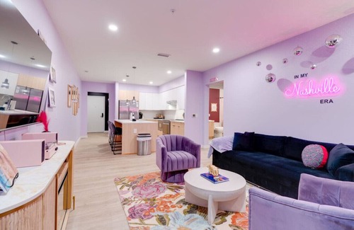 Eighth Avenue Apartamento | Downtown Apt-A Swift Walk to Broadway!
