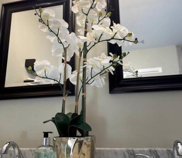 Atlanta Casa | Downtown ATL (Great for Long Stays) Garden Home