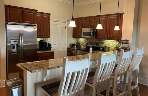 Auburn Apartamento | Downtown Auburn 2BR/2.5BA Condo across from campus