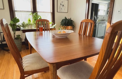 La Crosse Casa | Downtown Boho Home w/Office, Yoga Studio,King Bed