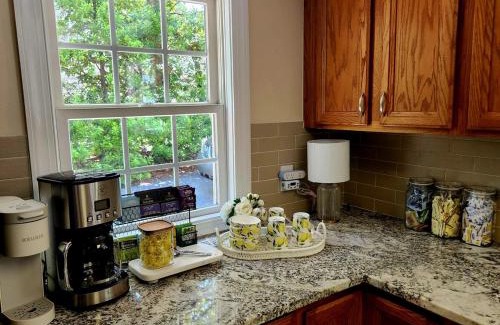 Cary Casa | Downtown Cary 1930s Bungalow - Great walkability