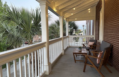 Historic Downtown Apalachicola Apartamento | Downtown Charm! All the shops, restaurants & water activities out your doorstep