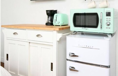 Rampart Village Apartamento | Downtown Charm: Elegant Retreat in LA