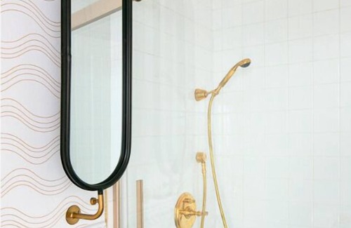Rampart Village Apartamento | Downtown Charm: Elegant Retreat in LA