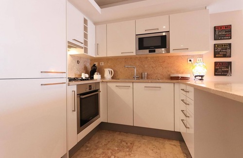 Martires Apartamento | Downtown Chiado by Homing