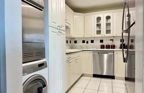 Downtown Atlanta Condominio | Downtown City View Renovated 2 Beds Free Parking