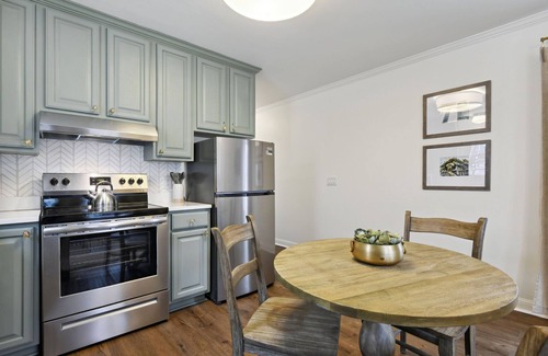 Pass Christian Cabaña | Downtown Coastal Escape / Walk to Beach & Shops
