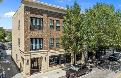Downtown Wilmington Apartamento | Downtown Condo*Balcony*River*Pet Friendly*Beach