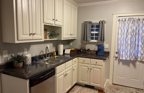 Covington Casa | Downtown Covington Cottage- walking distance to Covington Square