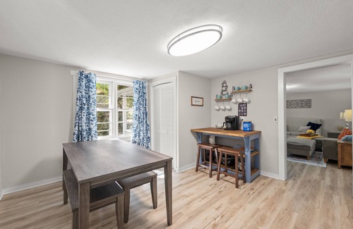 Dahlonega Casa | Downtown Dahlonega Destination-Dog-Friendly/2-Bed/1-Bath!