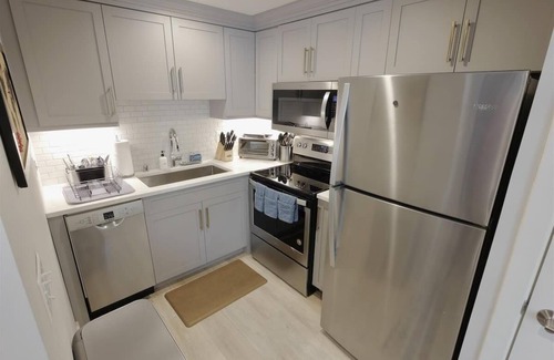 Logan Circle Apartamento | Downtown DC Awaits with Parking Permit
