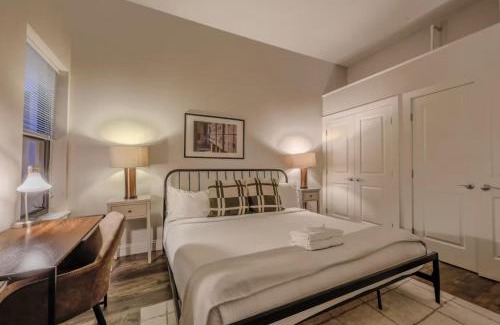 Downtown Boston Apartamento | Downtown Designer Home Keyless Washer and Dryer