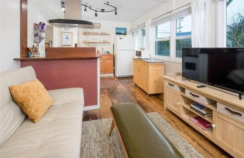Arcata Apartamento | Downtown Digs-Sauna, Hot Tub, Bikes - Fun Times!