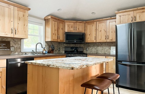 Douglas Casa | Downtown Douglas-Craftsman Charm-Sleeps 6