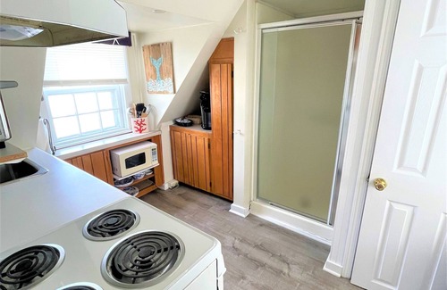 Swansboro Apartamento | Downtown efficiency apartment, perfect for two