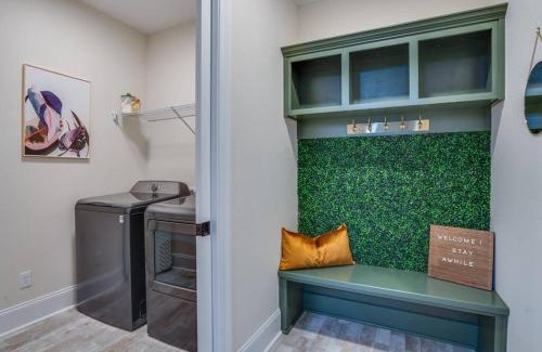 Tallahassee Casa | Downtown escape: Lakes & Parks - 20min to Airport